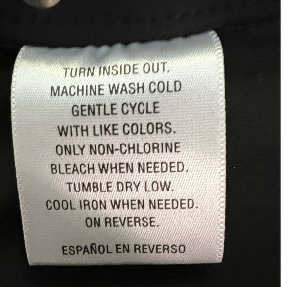 3/$27 Style & Co Blouse w/Batwing Sleeves, Scoop Neck w/Chain in Black, Small - Picture 6 of 8